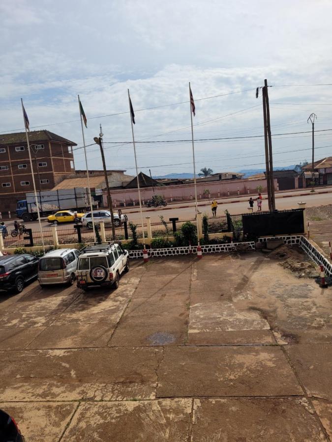 Bafoussam Hotel Altitel מראה חיצוני תמונה