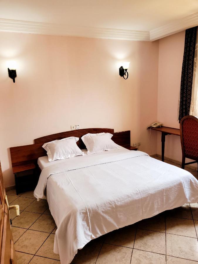 Bafoussam Hotel Altitel מראה חיצוני תמונה