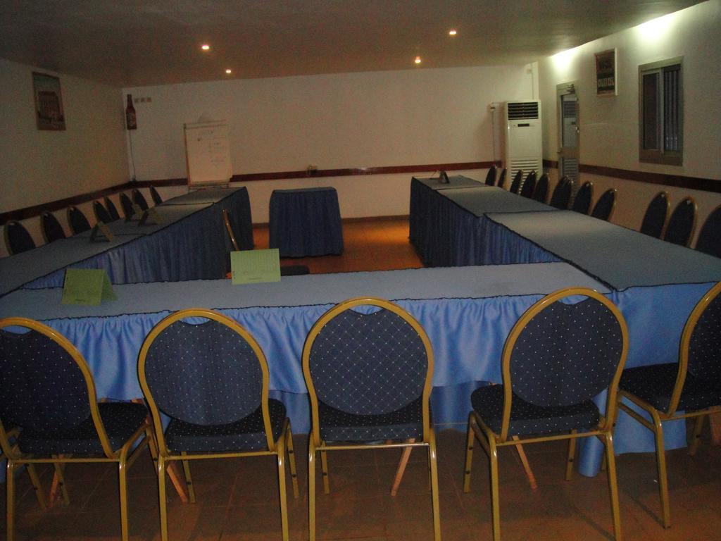 Bafoussam Hotel Altitel מראה חיצוני תמונה