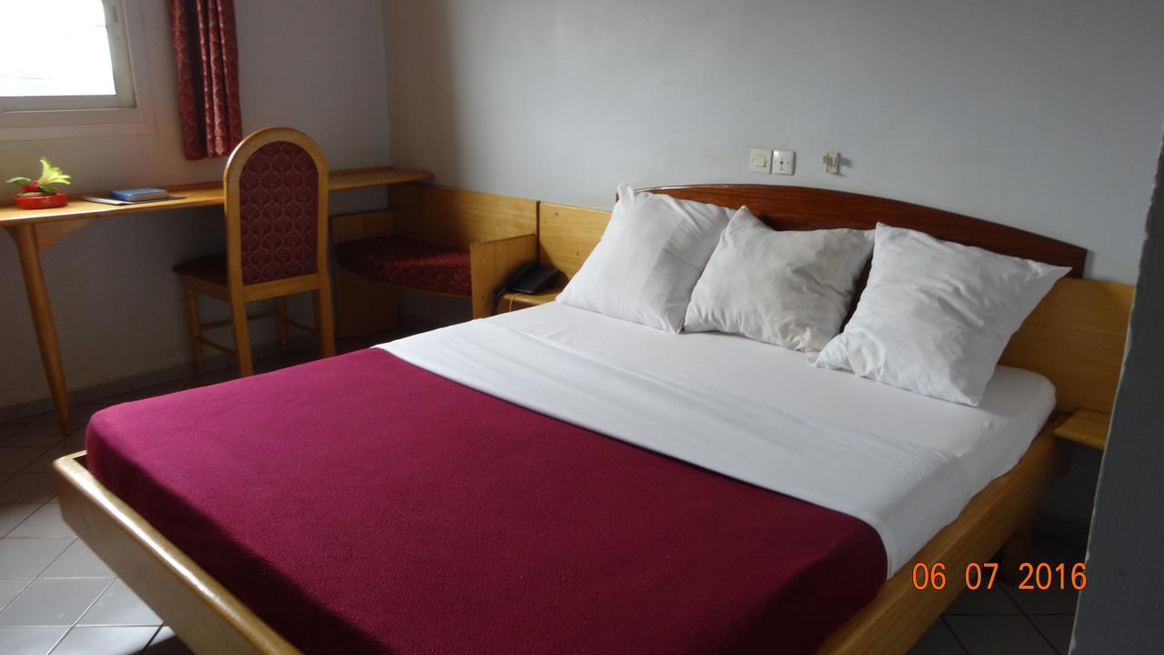 Bafoussam Hotel Altitel מראה חיצוני תמונה