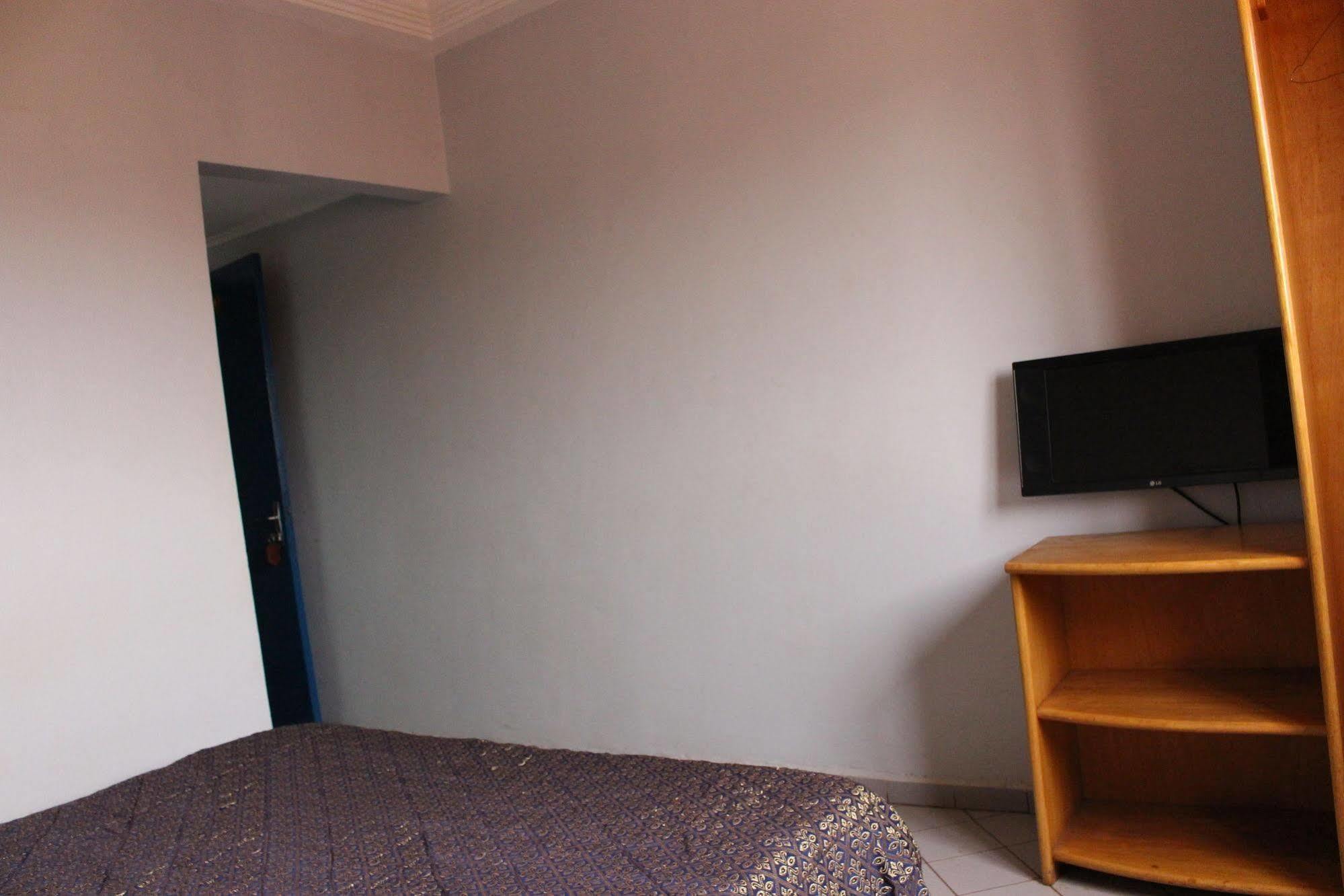 Bafoussam Hotel Altitel מראה חיצוני תמונה