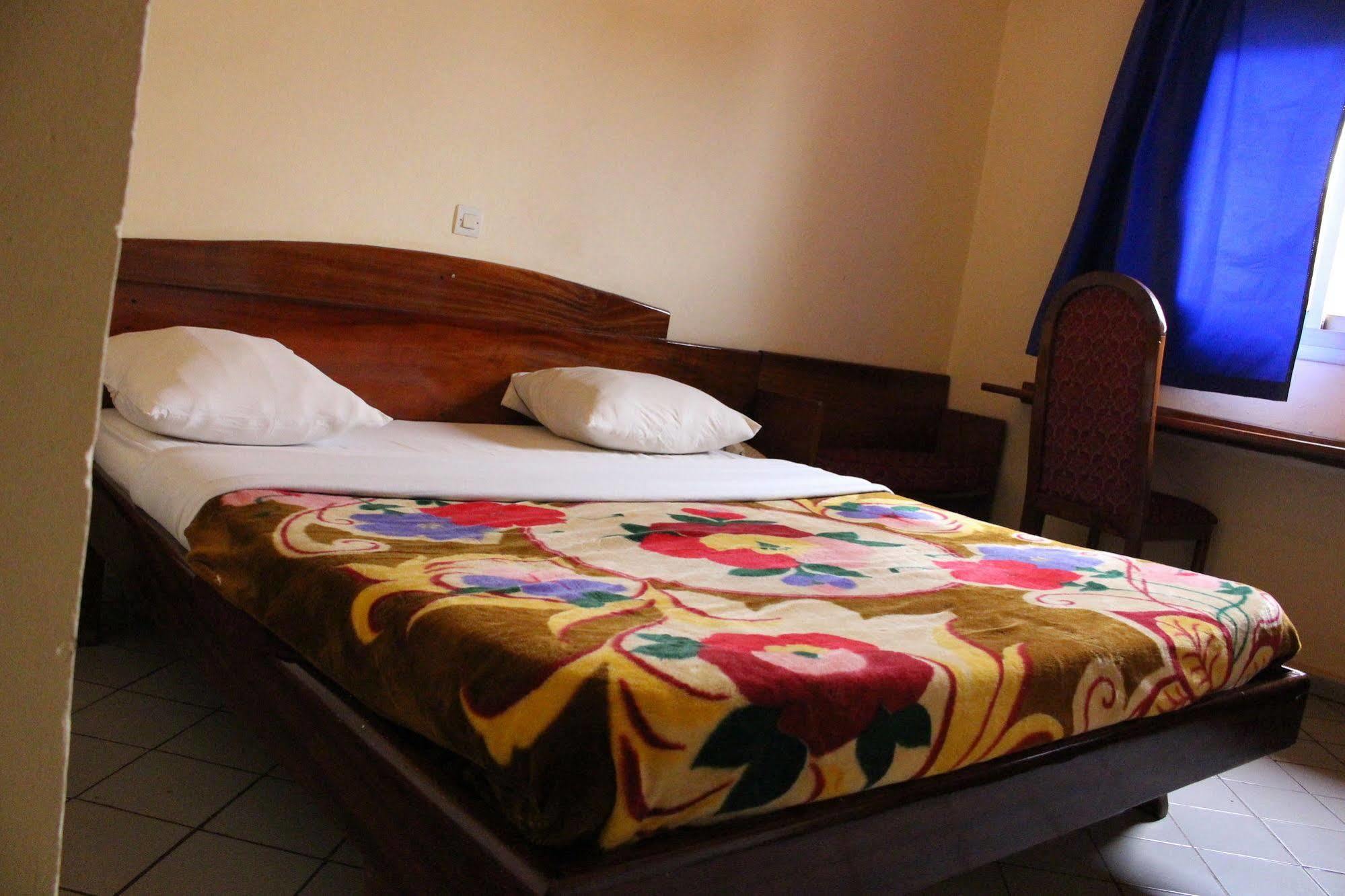 Bafoussam Hotel Altitel מראה חיצוני תמונה